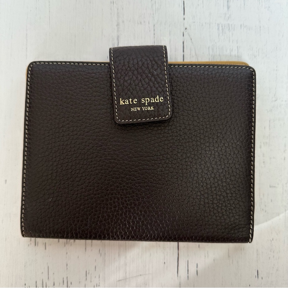 Kate Spade Leather Passport Holder Brown Tan Polka Dots Wallet Case Minimalist